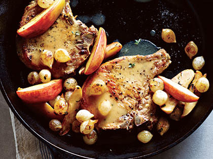 Pork Chops with Roasted Apples and Onions
