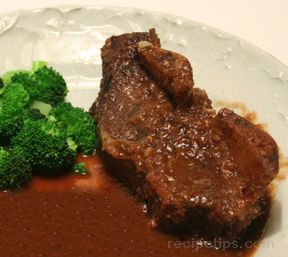 Slow Cooked Beef Short Ribs in Wine Sauce Recipe